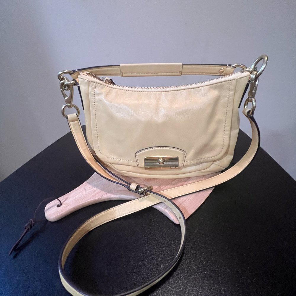 Coach Kristin shoulder/crossbody bag yellow leather - Picture 12 of 12
